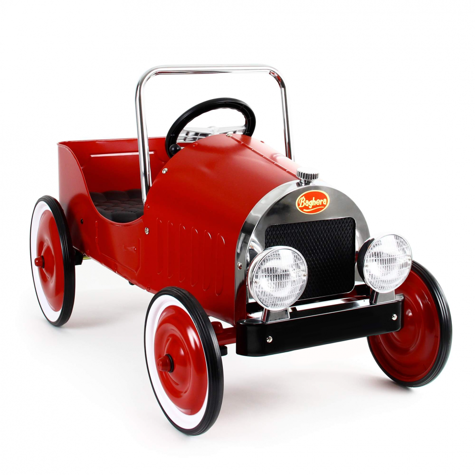 https://www.cottage-toys.co.uk/cdn/shop/products/classic-red-pedal-car-_1.png?v=1658233018